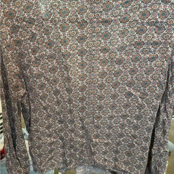 American Eagle Outfitters Women’s Multicolor Floral Blouse Size M NWOT V Neck - Picture 3 of 14